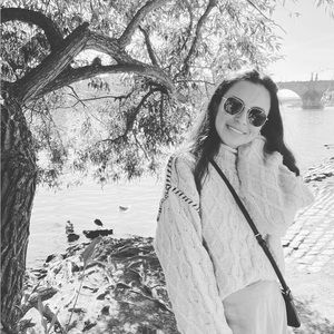 Meet your Posher, Brigit